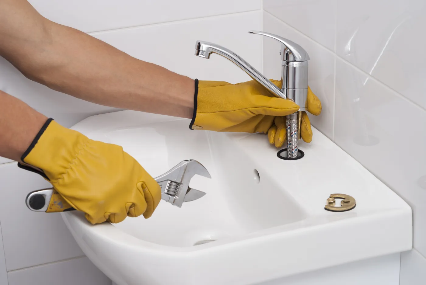 Replacing a bathroom basin tap